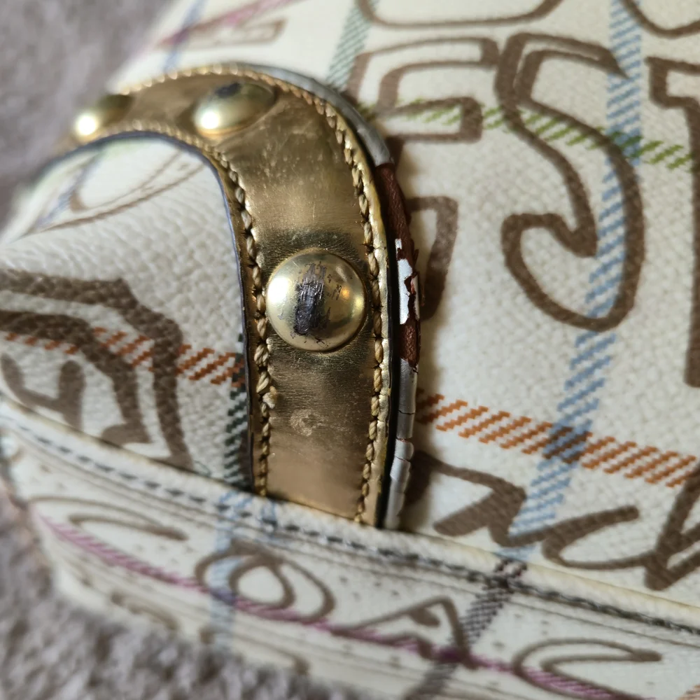 Coach authentic scribble